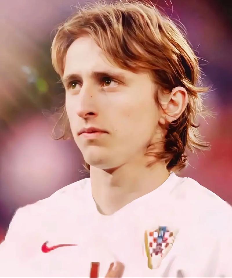 恰20：对阵西班牙我们会评估黄牌的问题，避免附加赛停赛风险